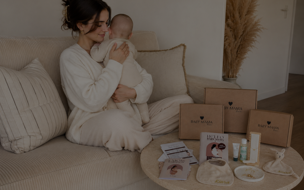 Box Baby Mama Box et une maman et son bébé